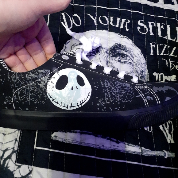 Noghtmare before Christmas shoes "glow in the dark". womens 11 - Picture 3 of 7